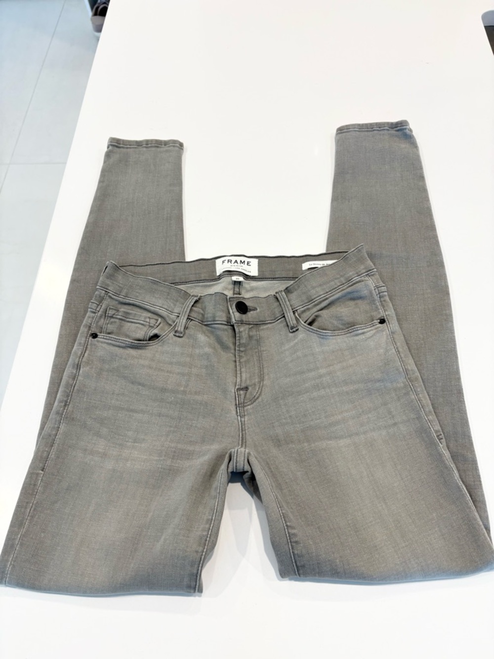 FRAME Le Skinny de Jeanne Gray Stretch Denim Jeans Size 25